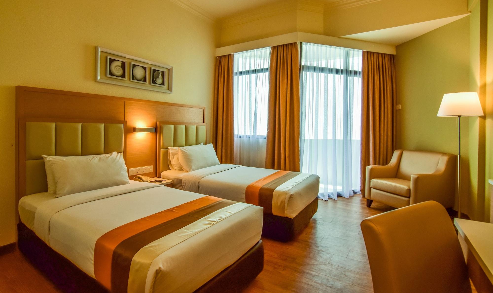 Hotel Sentral Seaview @ ​Beachfront Tanjung Bungah  Eksteriør billede