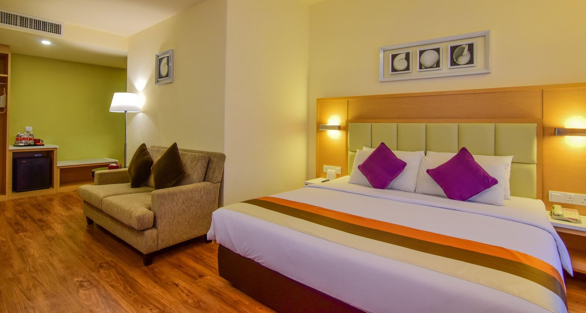Hotel Sentral Seaview @ ​Beachfront Tanjung Bungah  Eksteriør billede