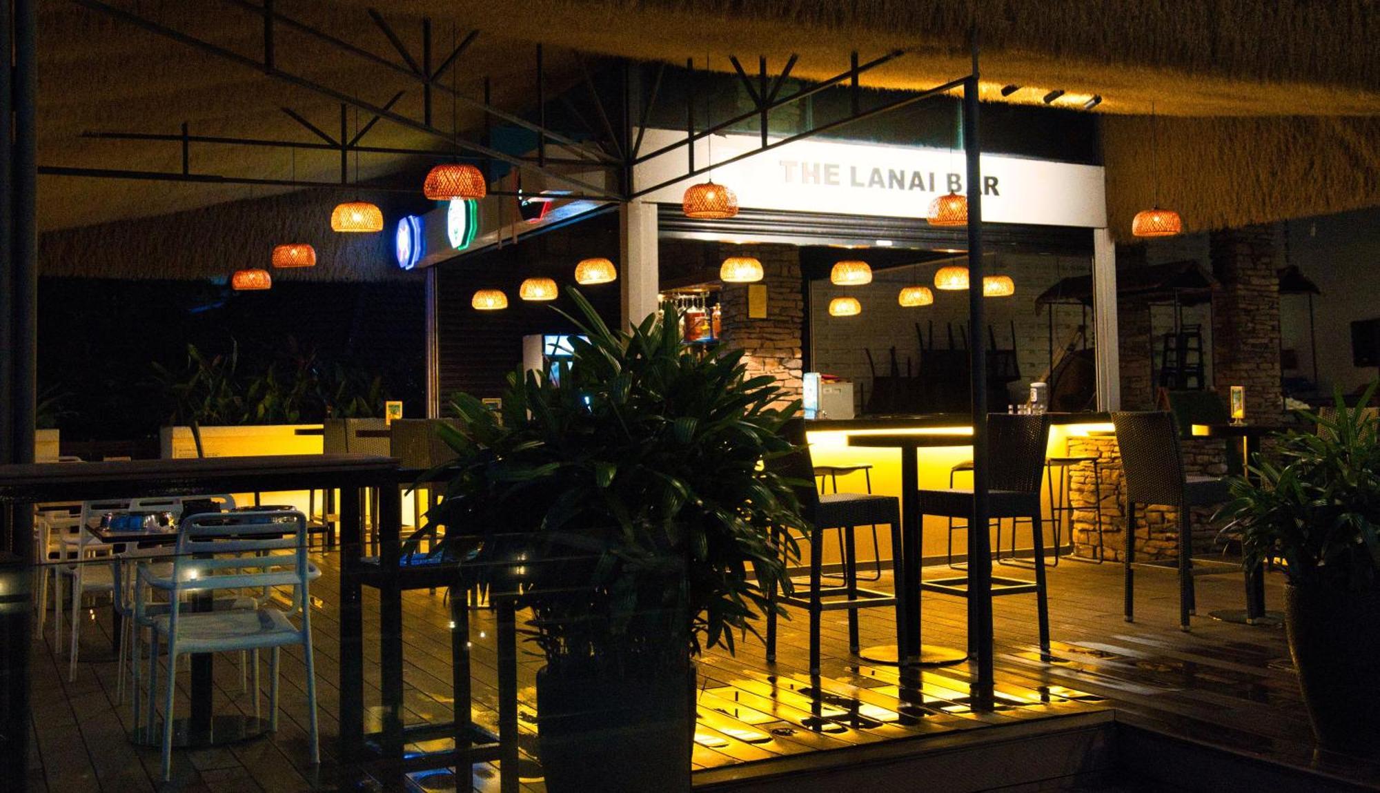 Hotel Sentral Seaview @ ​Beachfront Tanjung Bungah  Eksteriør billede