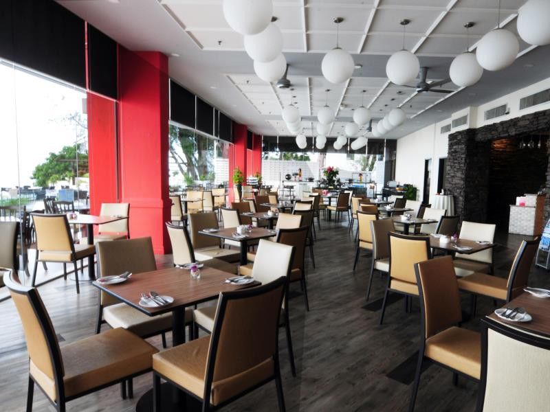Hotel Sentral Seaview @ ​Beachfront Tanjung Bungah  Eksteriør billede