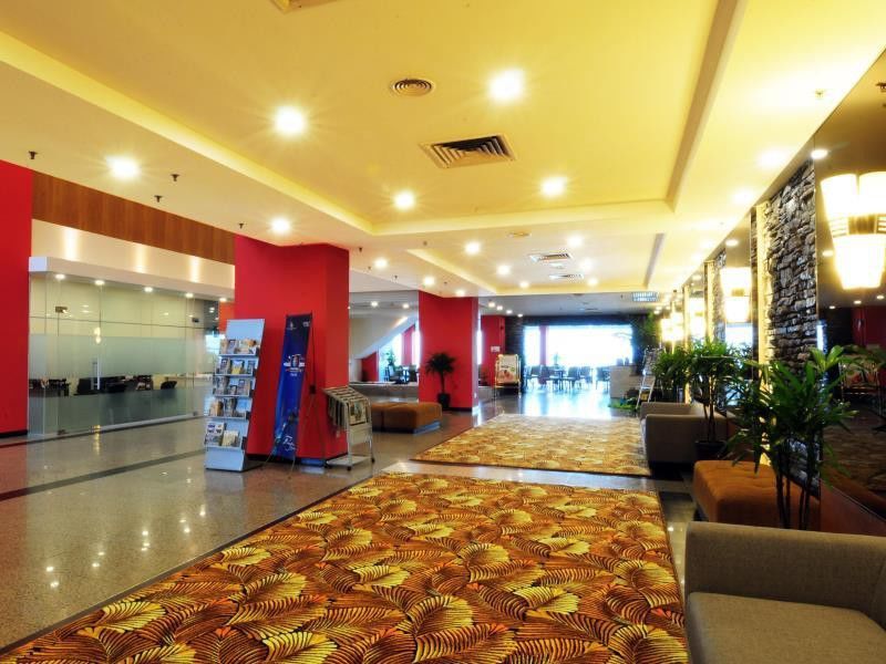 Hotel Sentral Seaview @ ​Beachfront Tanjung Bungah  Eksteriør billede