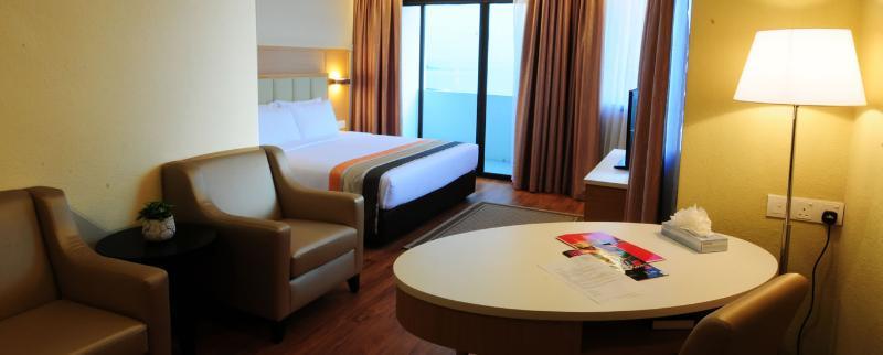 Hotel Sentral Seaview @ ​Beachfront Tanjung Bungah  Eksteriør billede